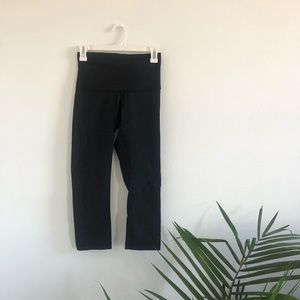 Lululemon Black Cropped Leggings
